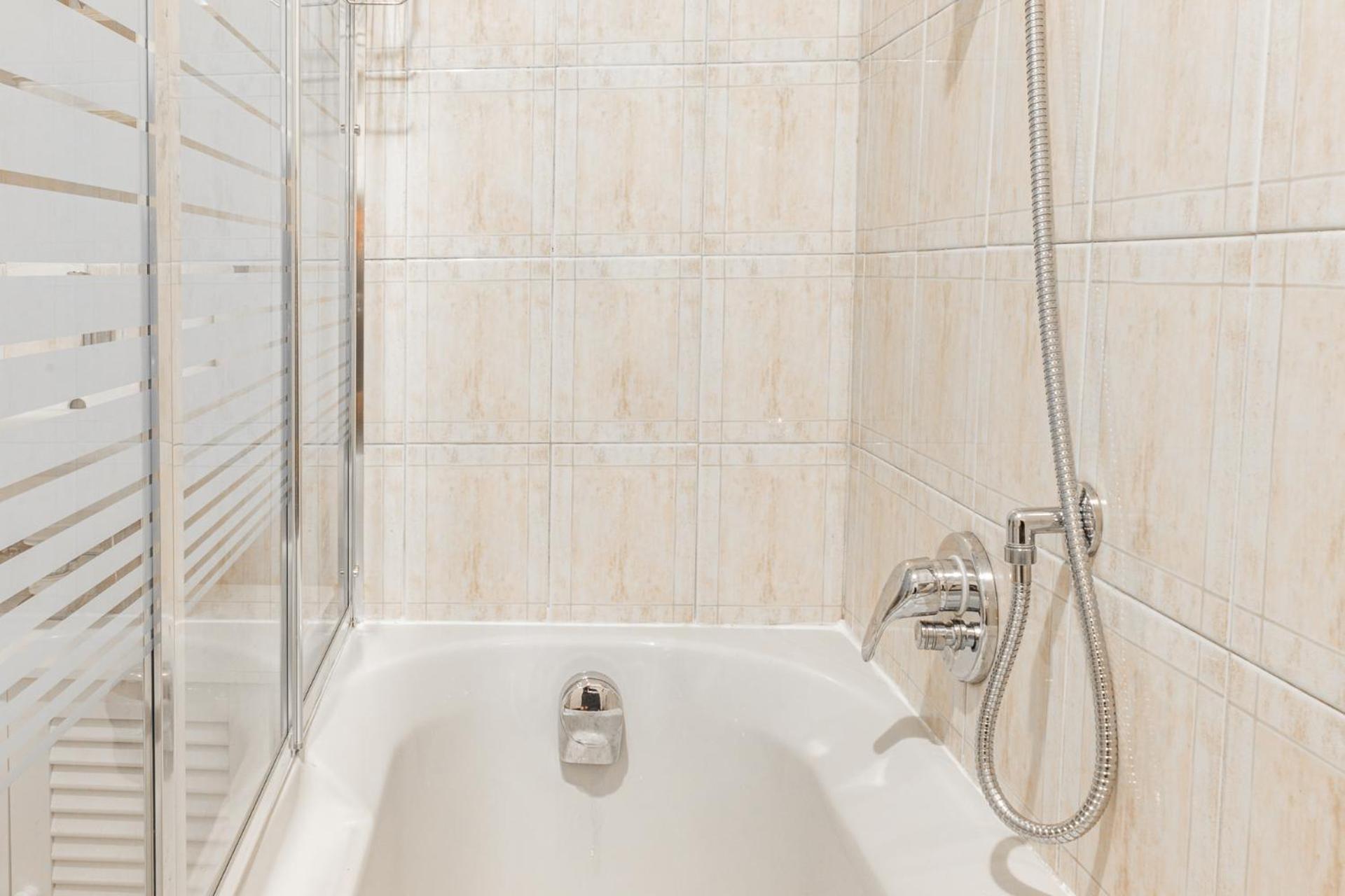 Free Parking - 5 Min By Walk From City Center Como Eksteriør bilde